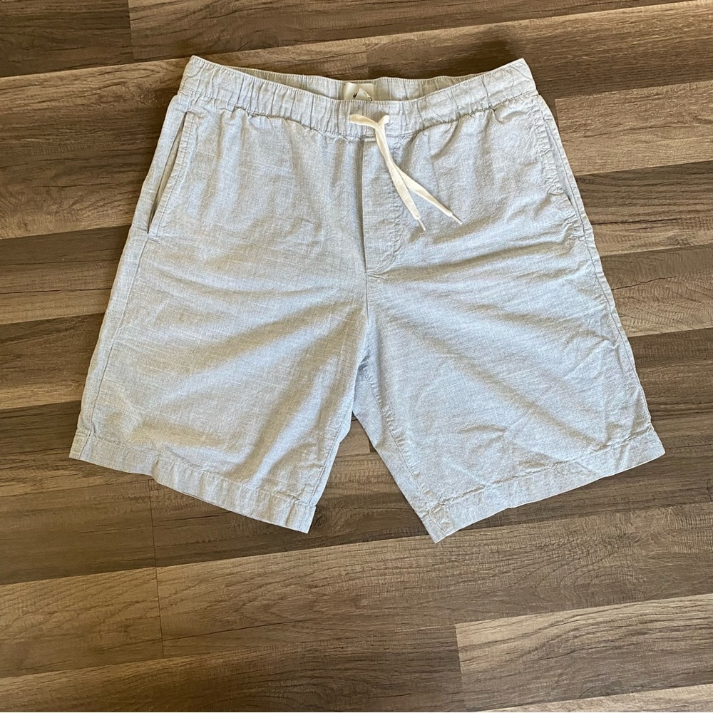 H&M Gray Flat Front Shorts size M